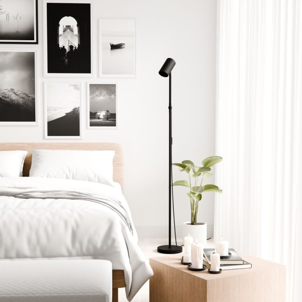 Grīdas lampa melna EVERLY