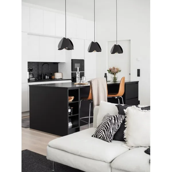 Riippuvalaisin musta LEHMUS