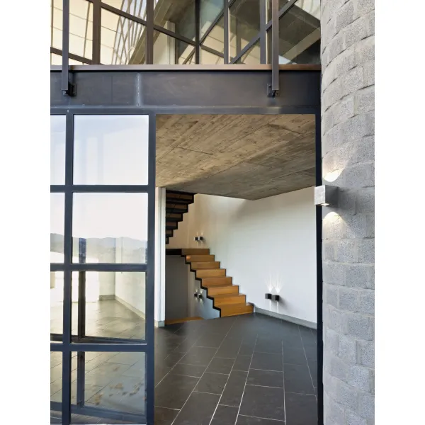 Seinävalaisin Canto Kubi 2