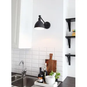 Sieninis šviestuvas E27 mini BAZAR