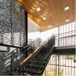 Įleidžiamas kvadratinis šviestuvas 18W IP40 3000K 1700 lm standartinė balta