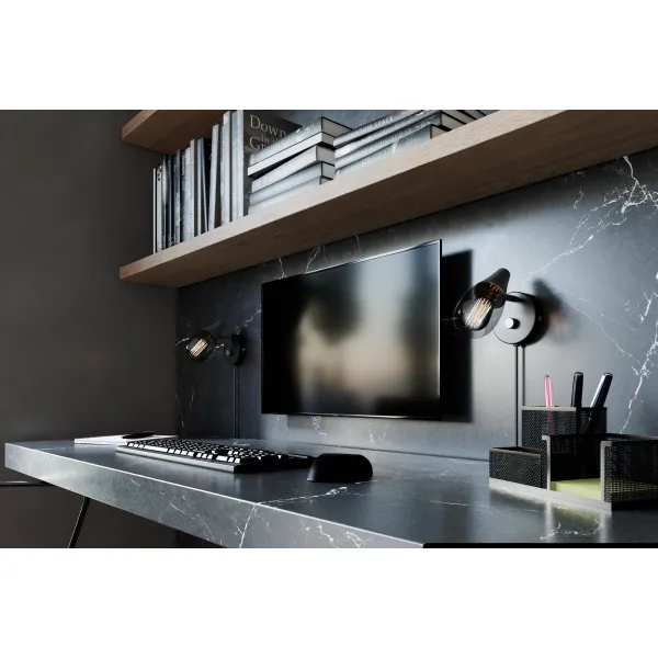 Seinavalgusti must MOON