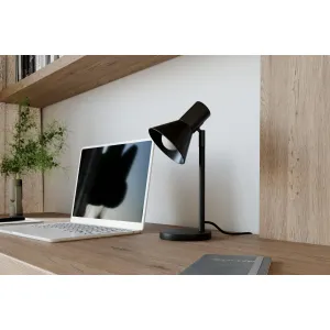 Laualamp Malone must