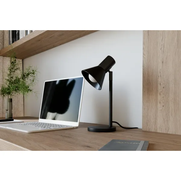 Laualamp Malone must