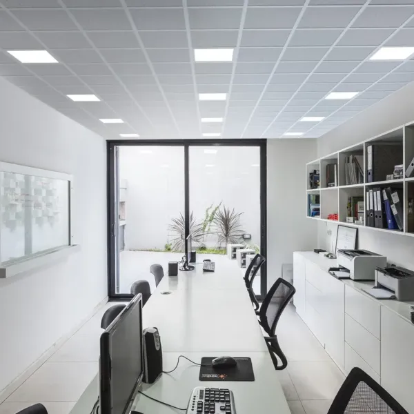 Süvistatav LED valgusti QUADRA MINI Backlit 21W IP41 4000K 1480lm DALI aku 3H valge